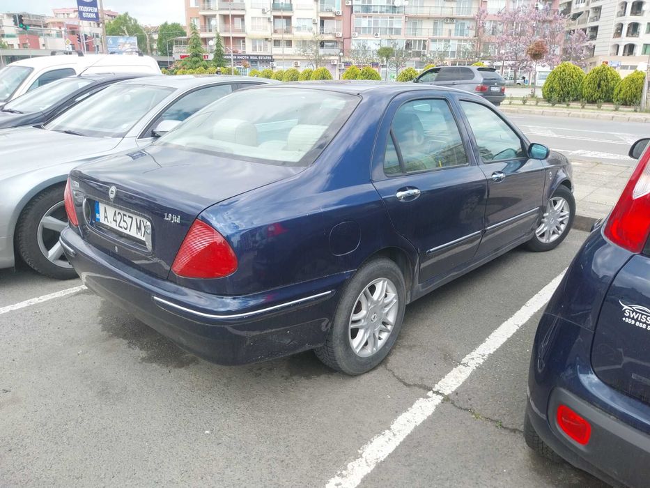 Продавам Lancia Lybra