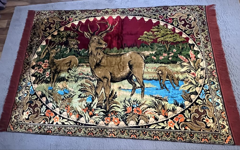 Tapiserie vintage, cu cerb