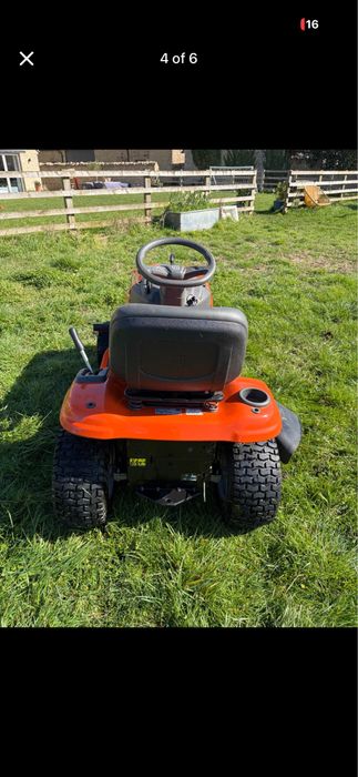 Tractoras tuns gazon Husqvarna TS 138 - Doar 68 ore (An 2022) - Stare impecabilă