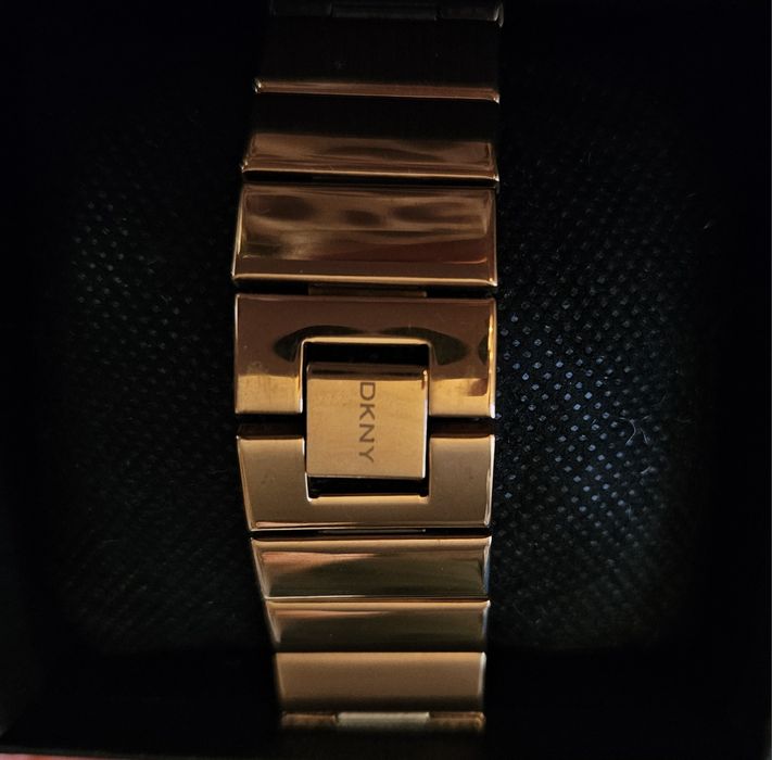 Ceas de damă DKNY Bryant Park NY2232, auriu