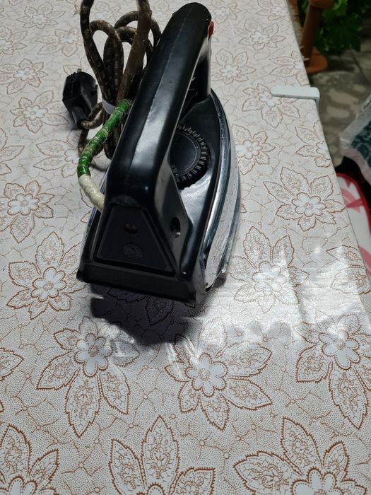 Ютия за гладене уникат