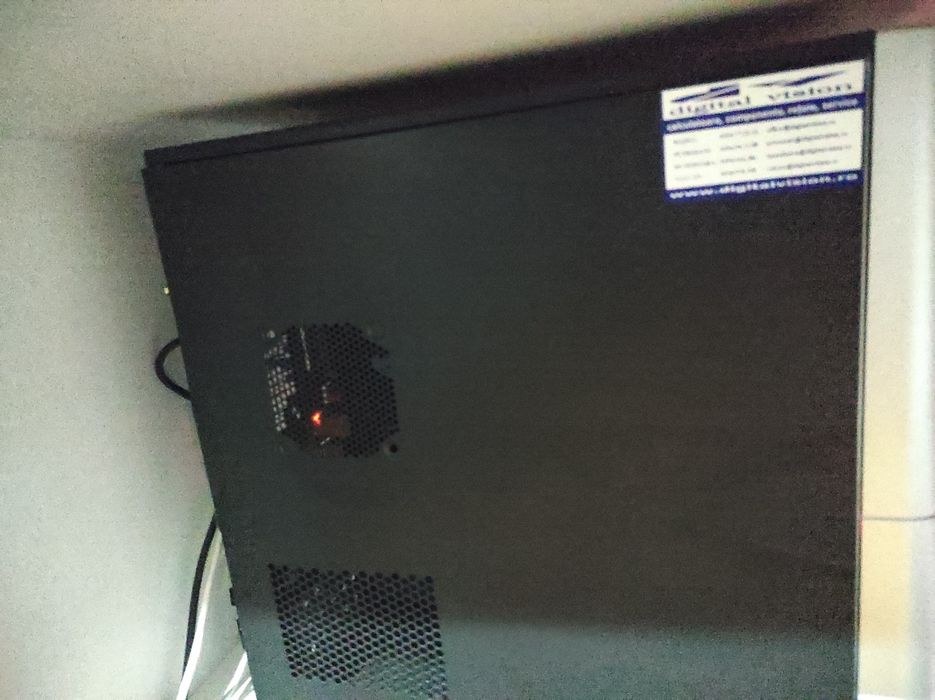 Vând unitate și monitor