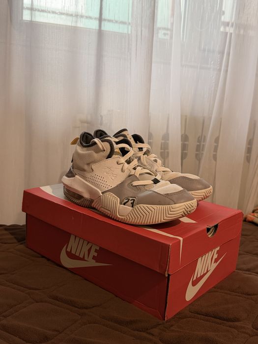 2 perechi de jordan de vanzare