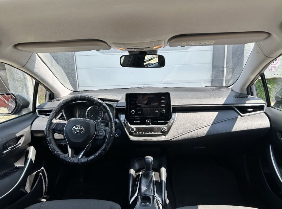 Toyota Corolla sedan TVA inclus