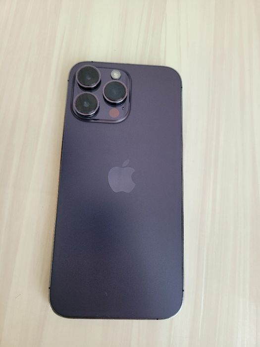 Продам айфон 14 про макс 256 гб