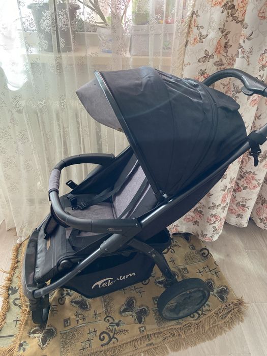 Продам коляску фирма Текнум