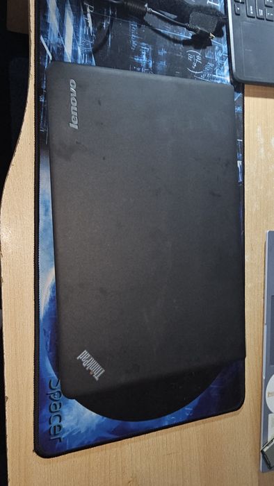 Laptop lenovo cu i5 in stare foarte buna