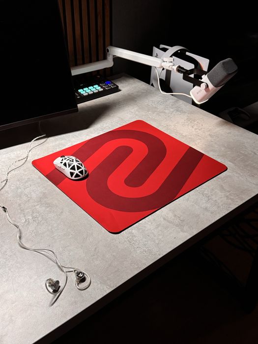 Коврики ZOWIE разных видов