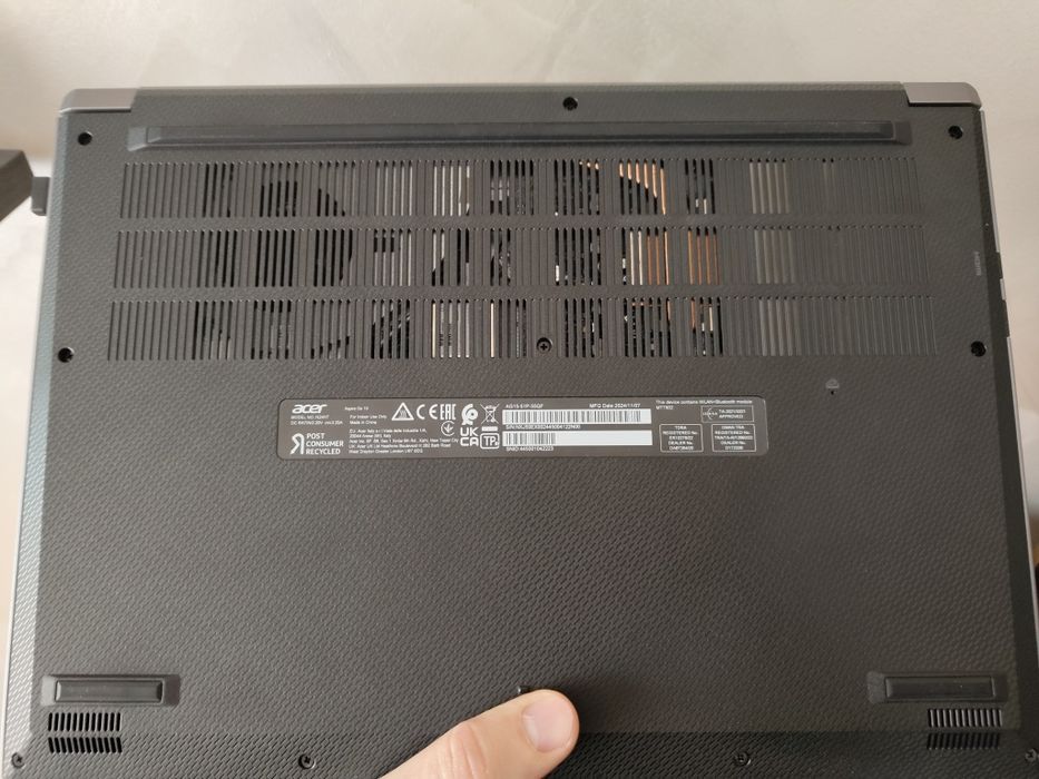 Acer Aspire Go 15 (i5-1334U, 16GB RAM, 512GB SSD) – като нов