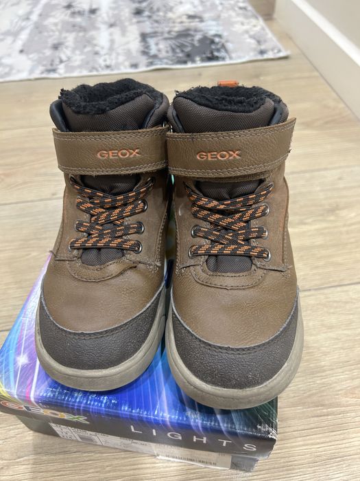 Ботинки мальчика