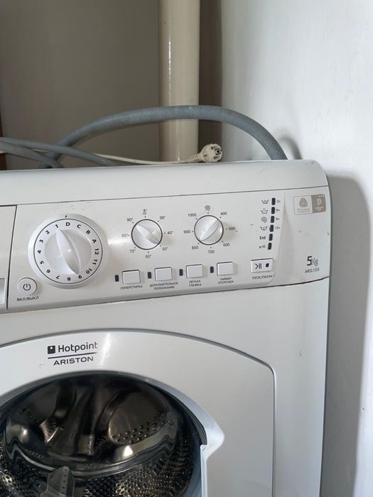 Стиральная машина Hotpoint-Ariston -5 кг