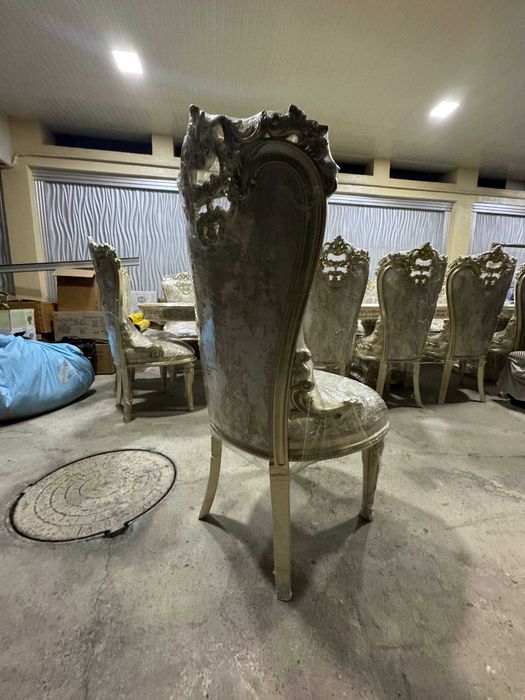 Продам новый обеденный комплект