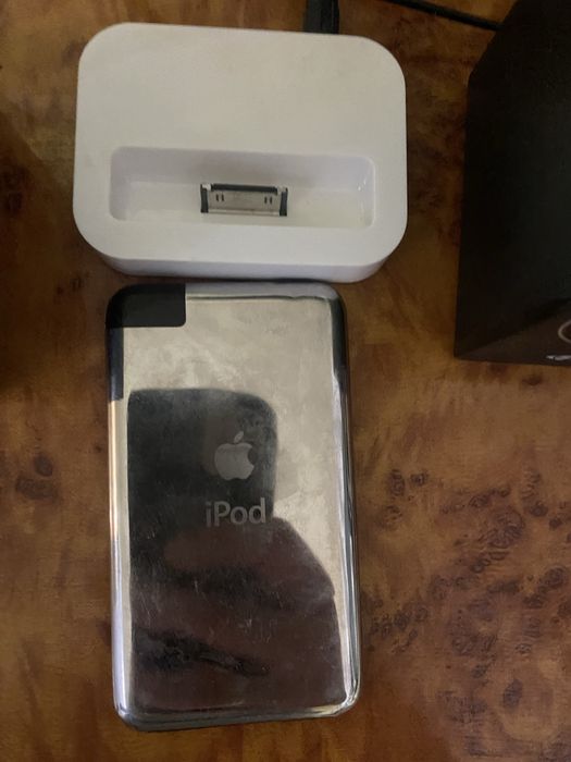 Ipod touch 1 поколения