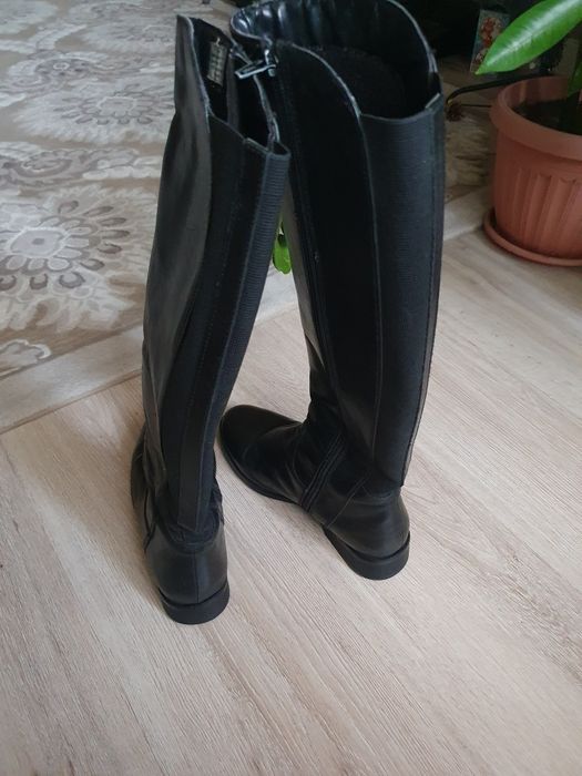 Сапоги,за 1500 тенге.