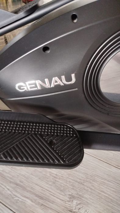 Эллиптический тренажёр GENAU