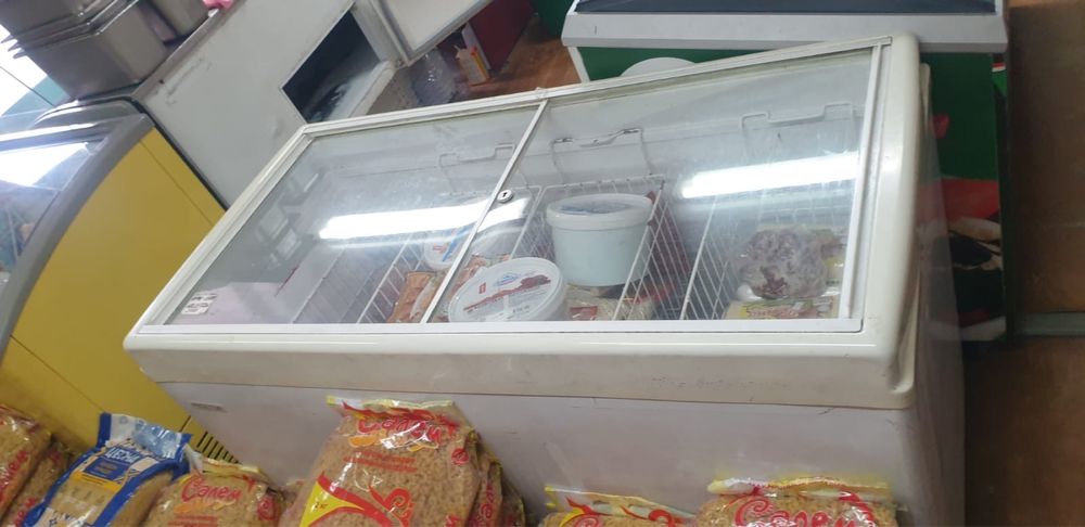 Продам торговое оборудование,морозилки,камеры