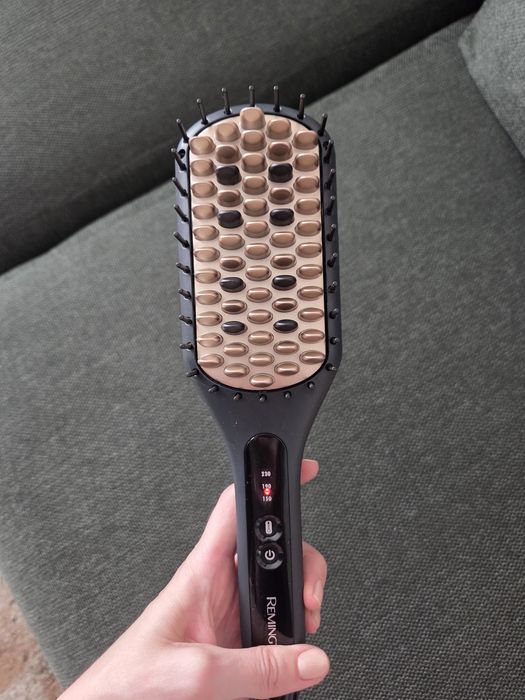 Perie pt indreptat parul Remington straight brush