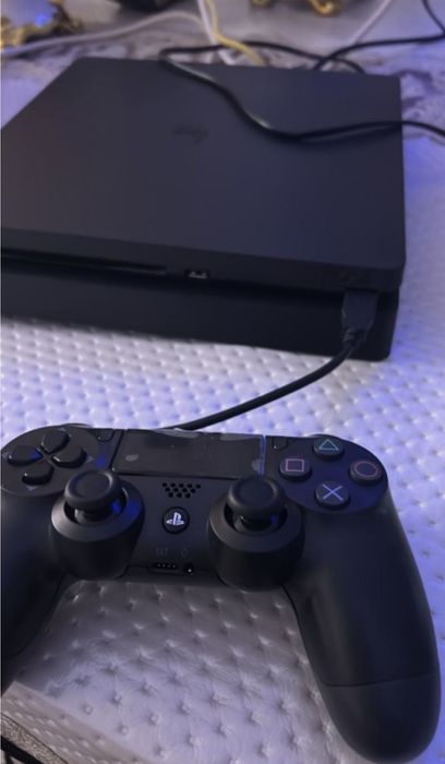 Ps4 slim на 1тб, без игр продам или обмен