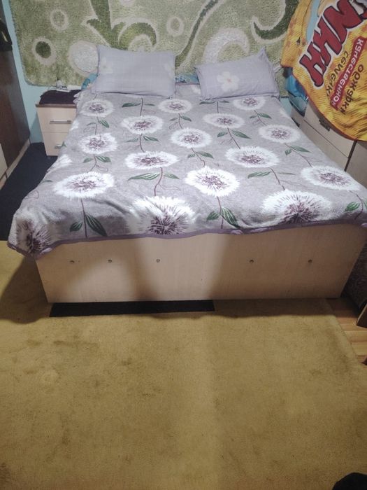 Спальный гарнитур