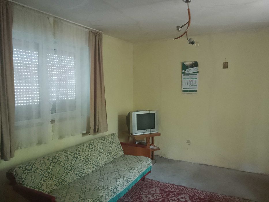 Продава се Къща в с. Садовец, Област Плевен - 505 кв.м за 46 €/кв.м - Снимка #12