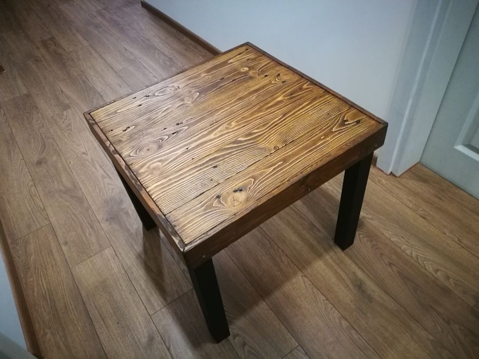 дървена масичка ( маса )50/50/50