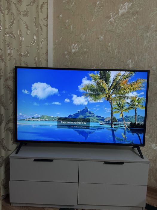 Продам 4k телевизор LG