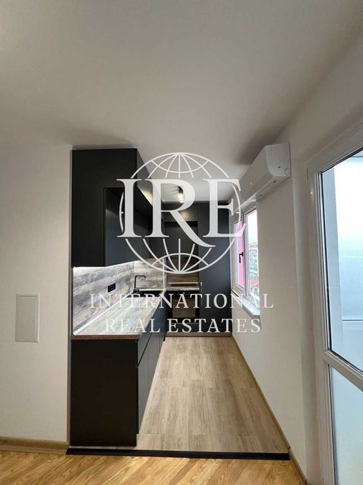 Продава се Тристаен апартамент в Варна, Левски - 90 кв.м за 2612 €/кв.м - Снимка #3