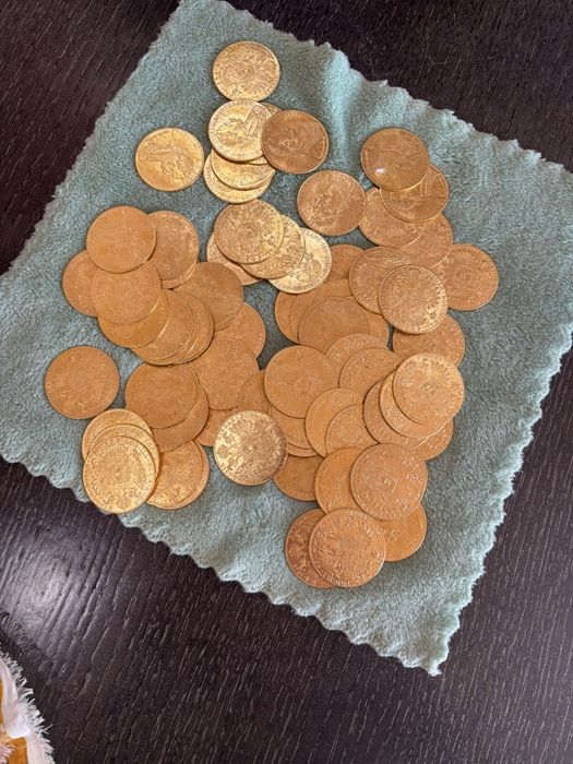 Vând monede placate cu aur de 24k Frank Iosif 4 ducat 1915 1la1