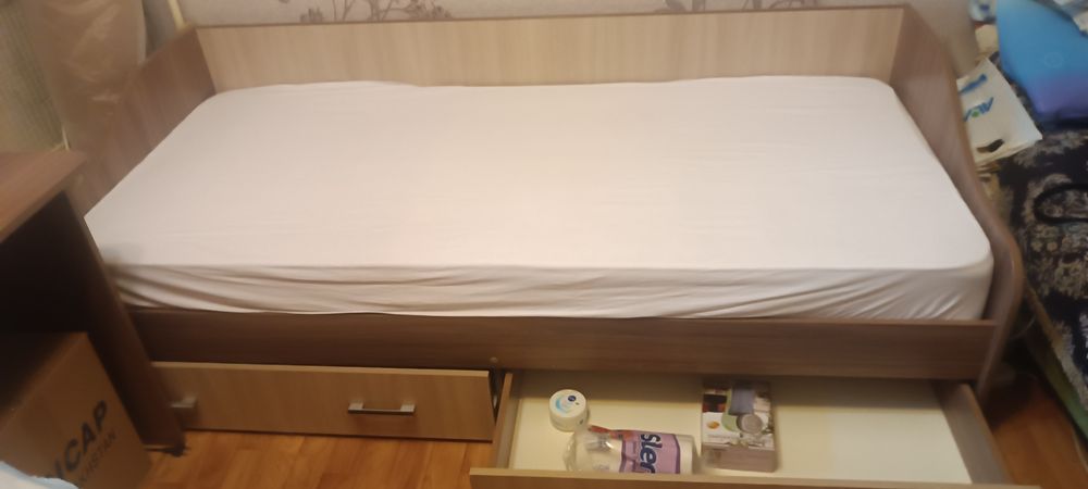 Кровать подростковая