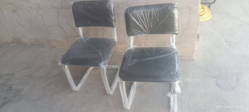 Силва стуллар бор