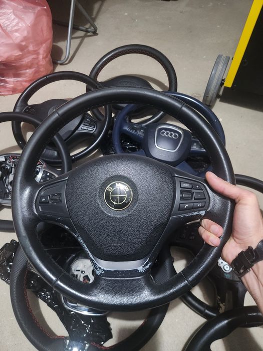 Volane BMW Audi Skoda Dacia volan auto