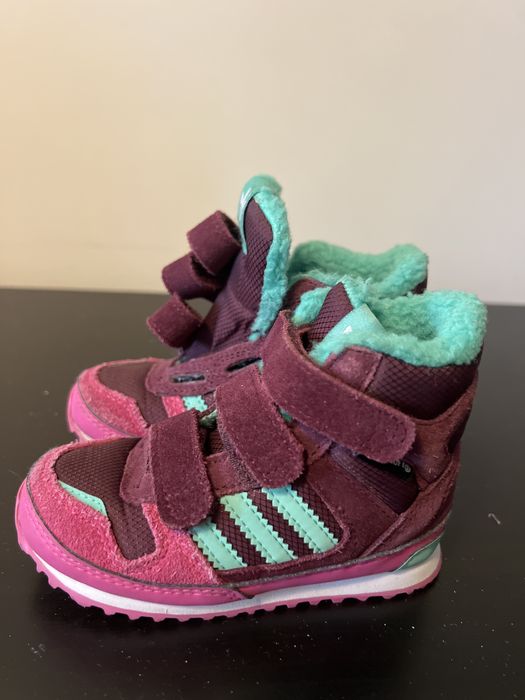 Адидас детски апрески 22 номер,унисекс