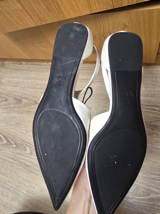 НОВИ обувки Zara