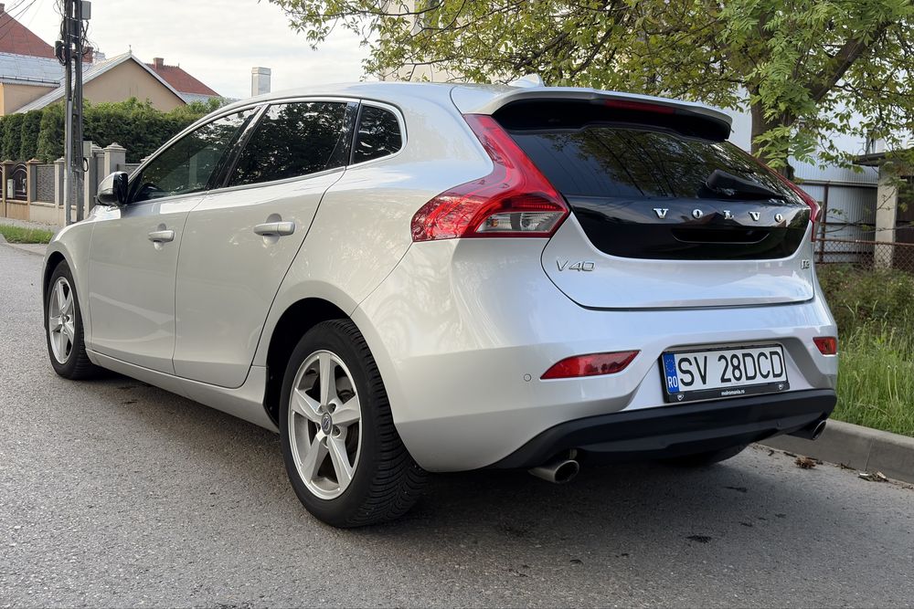 VOLVO V40 2013 — imagine 2
