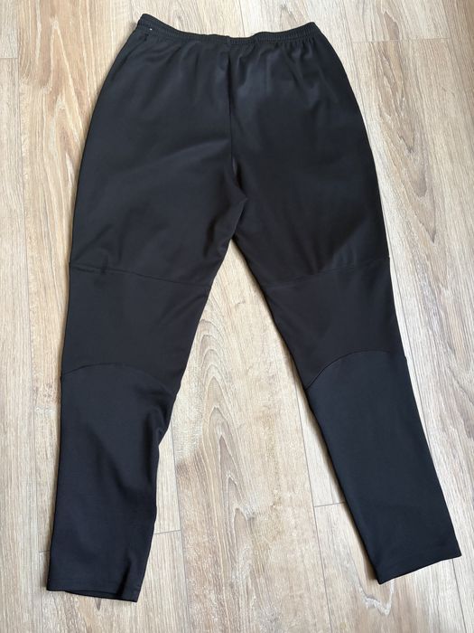 Долнище за момче Nike размер XL 158 - 170 см