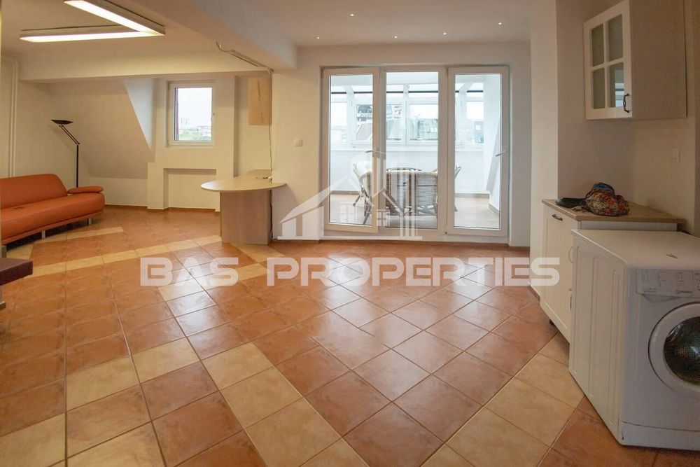 Продава се Тристаен апартамент в София, Стрелбище - 96 кв.м за 3323 €/кв.м - Снимка #1