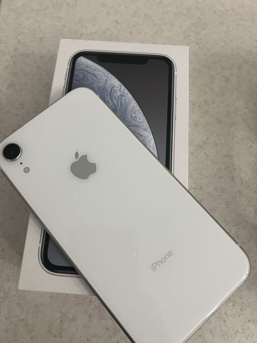 Aйфон 11 ХR в хорошем состоянии