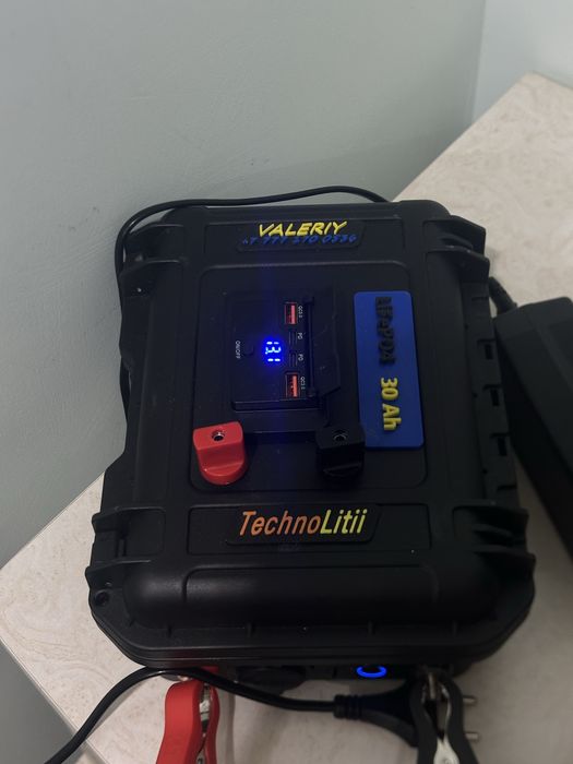 Аккумулятор уневерсальный, кемпинга