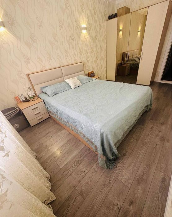 Ойбек метро 4-комнатная квартира 95м2 с ремонтом