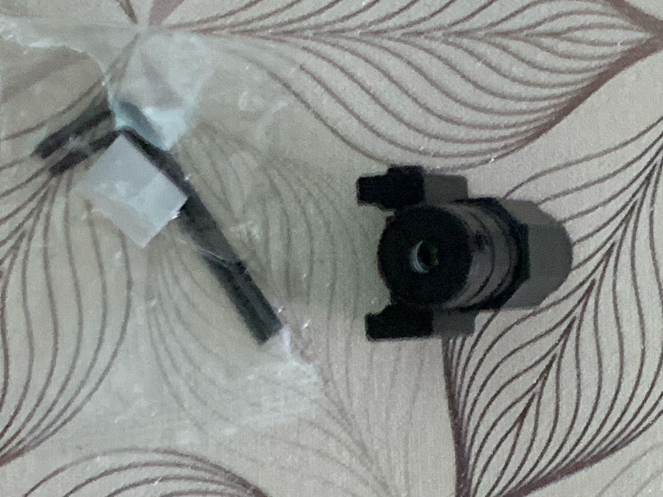 Лазерен прицел с червена точка