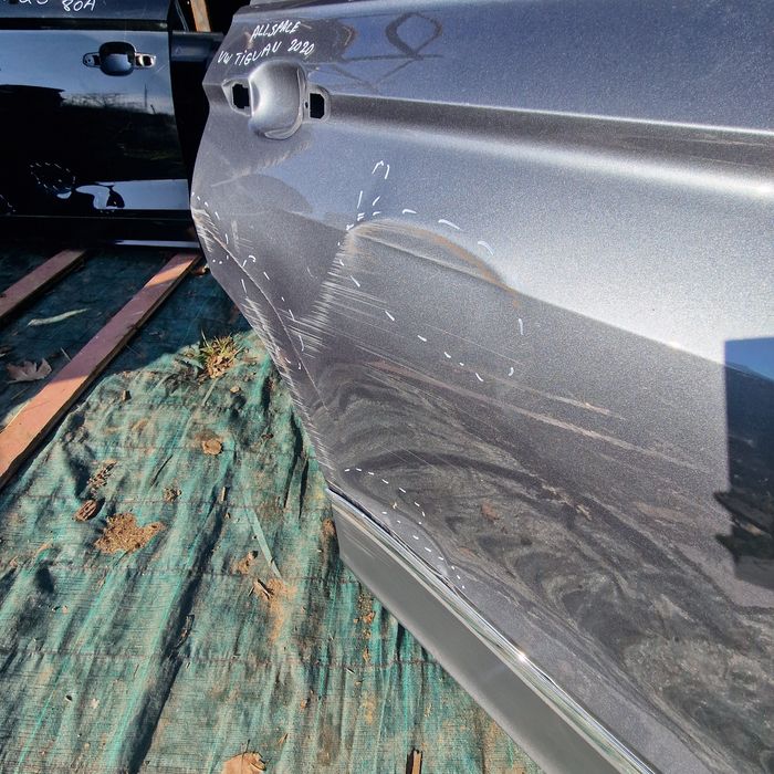 VW Tiguan Allspace 2020 задна дясна 5NL833312 2бр.