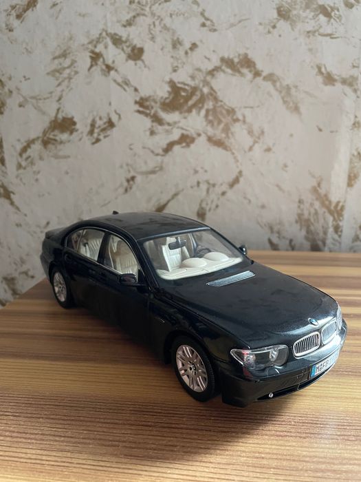BMW 7 Series Kyosho Мащаб 1:18 Модел от метал