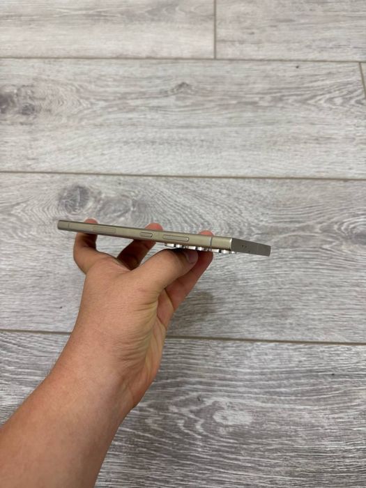 Samsung S24 ultra 256 Titanum