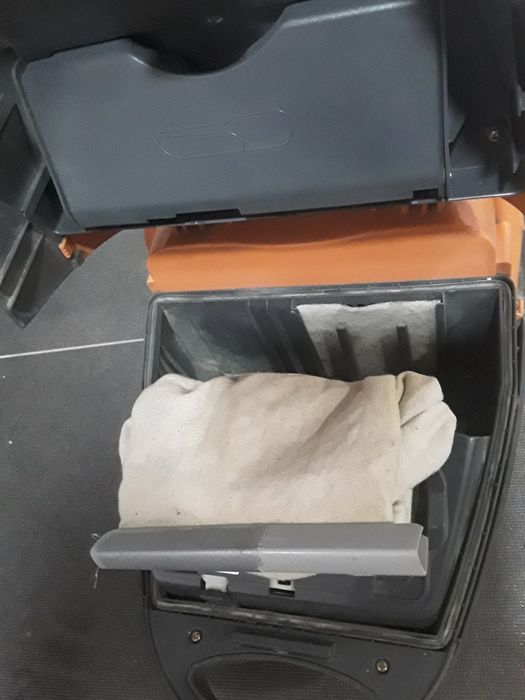 Прахосмукачка.  LG 1400 w.