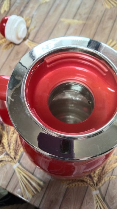 Термос для воды.