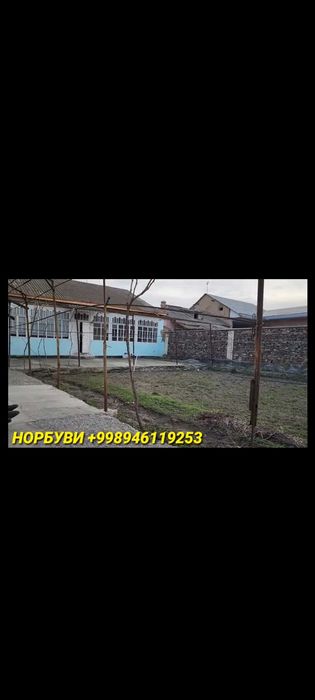 Uy sotiladi 10 sotix  Narxi 50,000 $ Kelishiladi.