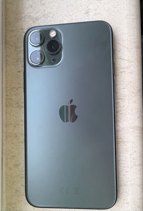 Продавам iPhone 11 Pro 64GB