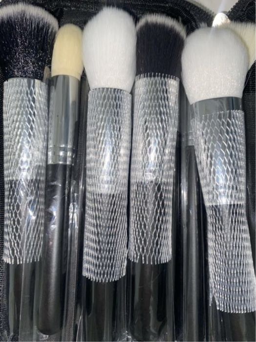 Продаю кисти для макияжа