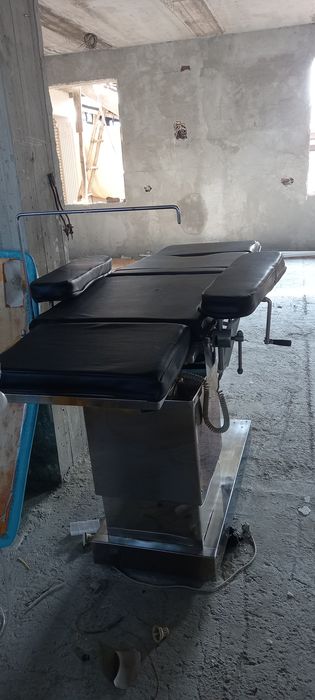 Operatsioniy kreslo sotiladi