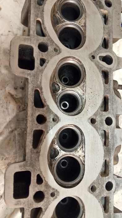 Продам ГБЦ ваз 2108-15